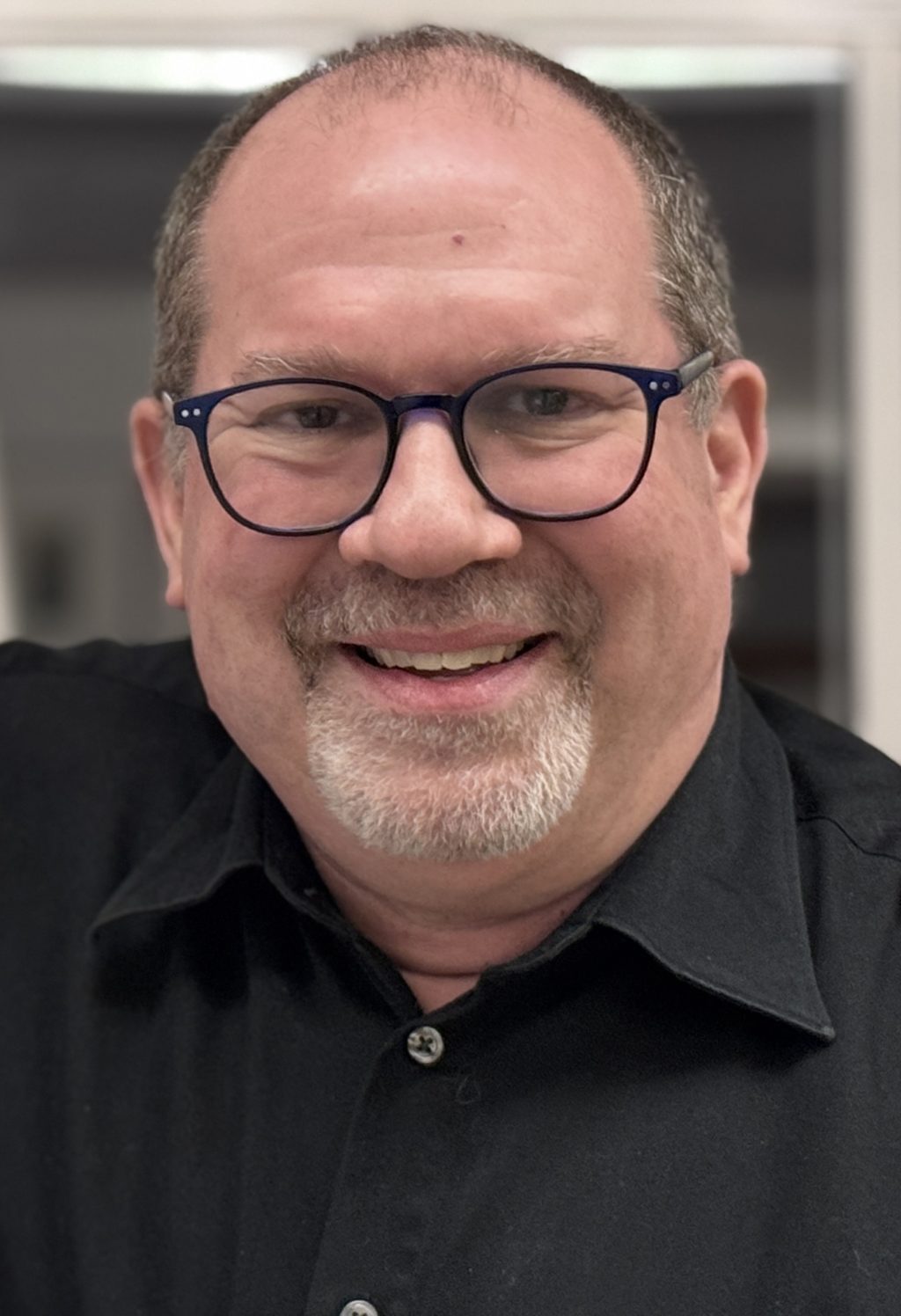David Esrati, head shot